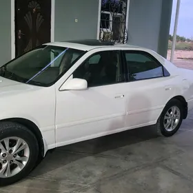 Toyota Camry 1999