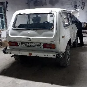 Lada Niva 1988