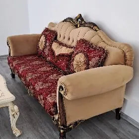 Diwan žurnalny stol