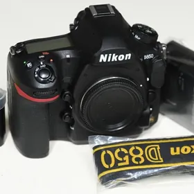 Nikon D850 täzeje