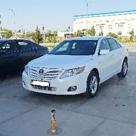Toyota Camry 2011