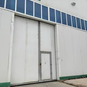 Ammarlar merkezinde sklad