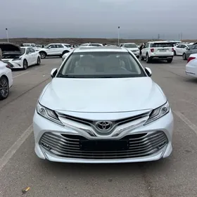 Toyota Camry 2020