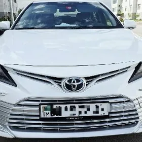 Toyota Camry 2022