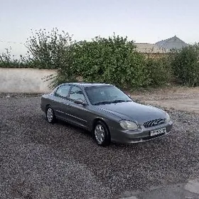 Hyundai Sonata 2001
