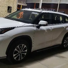Toyota Highlander 2020