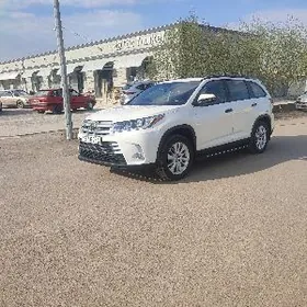 Toyota Highlander 2019