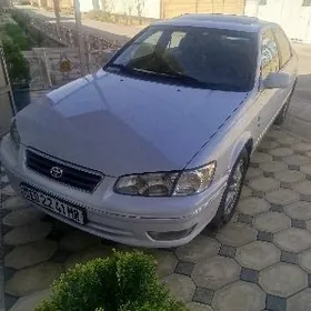 Toyota Camry 1999