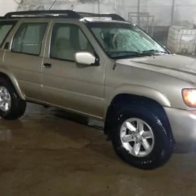 Nissan Pathfinder 2003