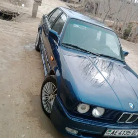 BMW 325 1990