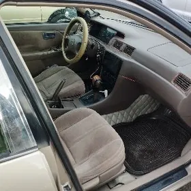 Toyota Camry 1998