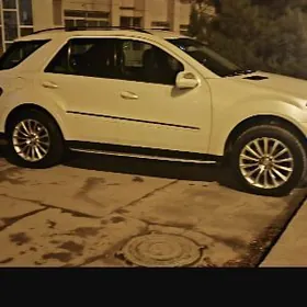 Mercedes-Benz ML350 2008