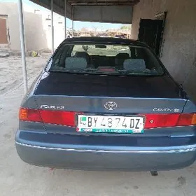 Toyota Camry 2001