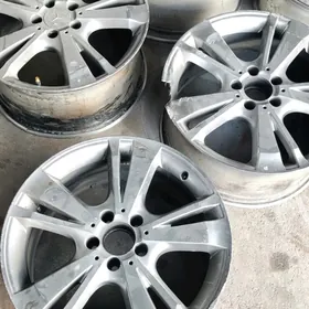 mersedes stuk diska 18