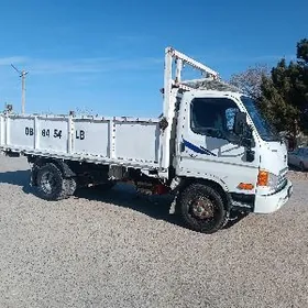 Mitsubishi Canter 2009
