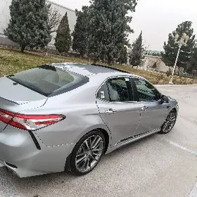 Toyota Camry 2020
