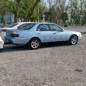 Toyota Camry 1993