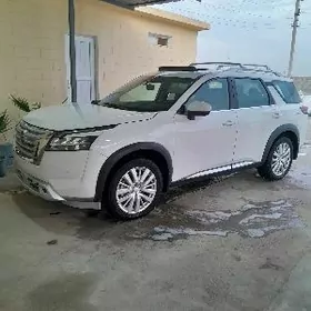 Nissan Pathfinder 2022
