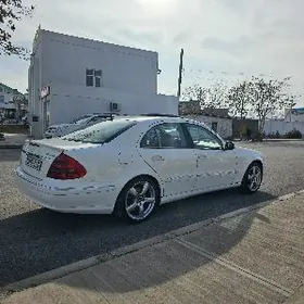 Mercedes-Benz E320 2003