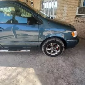 Toyota Sienna 2001