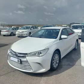 Toyota Camry 2017