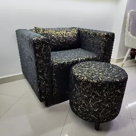 Diwan kreslo pufikli.Кресло