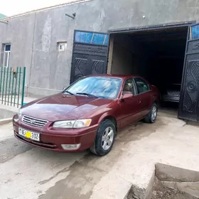 Toyota Camry 1999