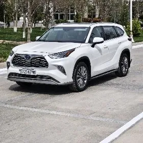 Toyota Highlander 2020