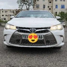 Toyota Camry 2017