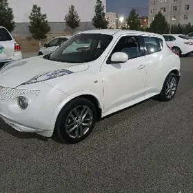 Nissan JUKE 2013