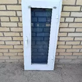 Окно с жалюзями