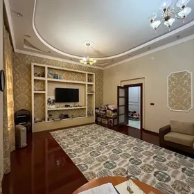 SWOBODA LENINA ELITKA 4 KOMNAT