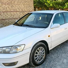 Toyota Camry 2000