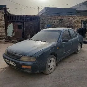 Nissan Bluebird 1994