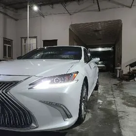 Lexus ES 350 2020