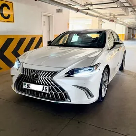 Lexus ES 350 2019