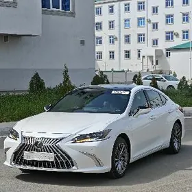 Lexus ES 350 2023