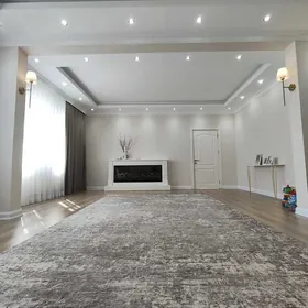 Ленина полуэлитка  120м2