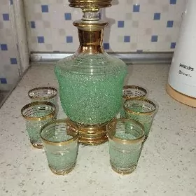 Графин и рюмки