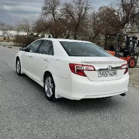 Toyota Camry 2012
