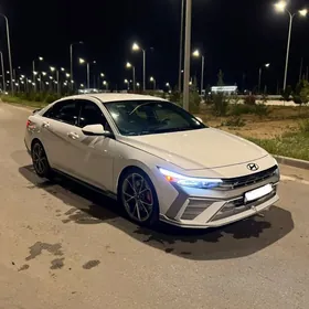 Hyundai Elantra 2025