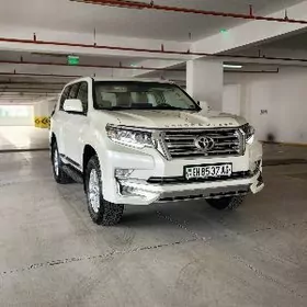 Toyota Land Cruiser Prado 2023