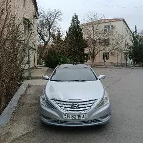 Hyundai Sonata 2011