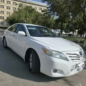 Toyota Camry 2010