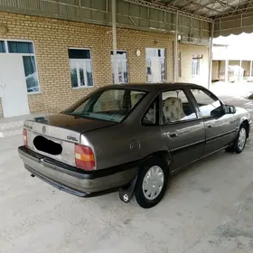 Opel Vectra 1990