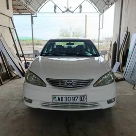 Toyota Camry 2005