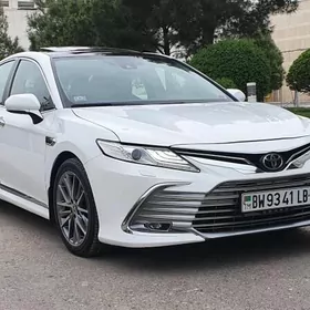 Toyota Camry 2020