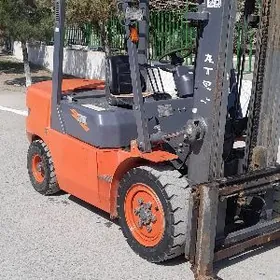 Kara Forklift 2020