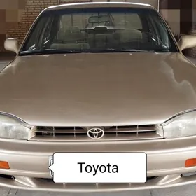 Toyota Camry 1992