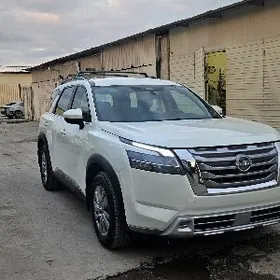 Nissan Pathfinder 2022